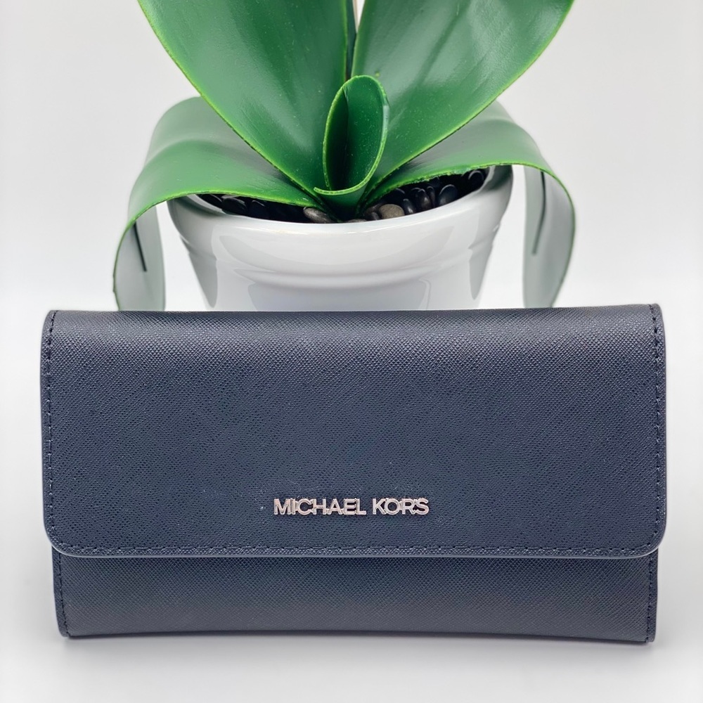 Michael Kors Trifold Wallet Black - Picture 2 of 10